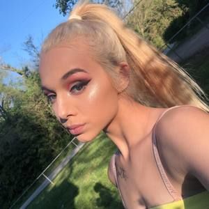 Meet your Posher, Alexus